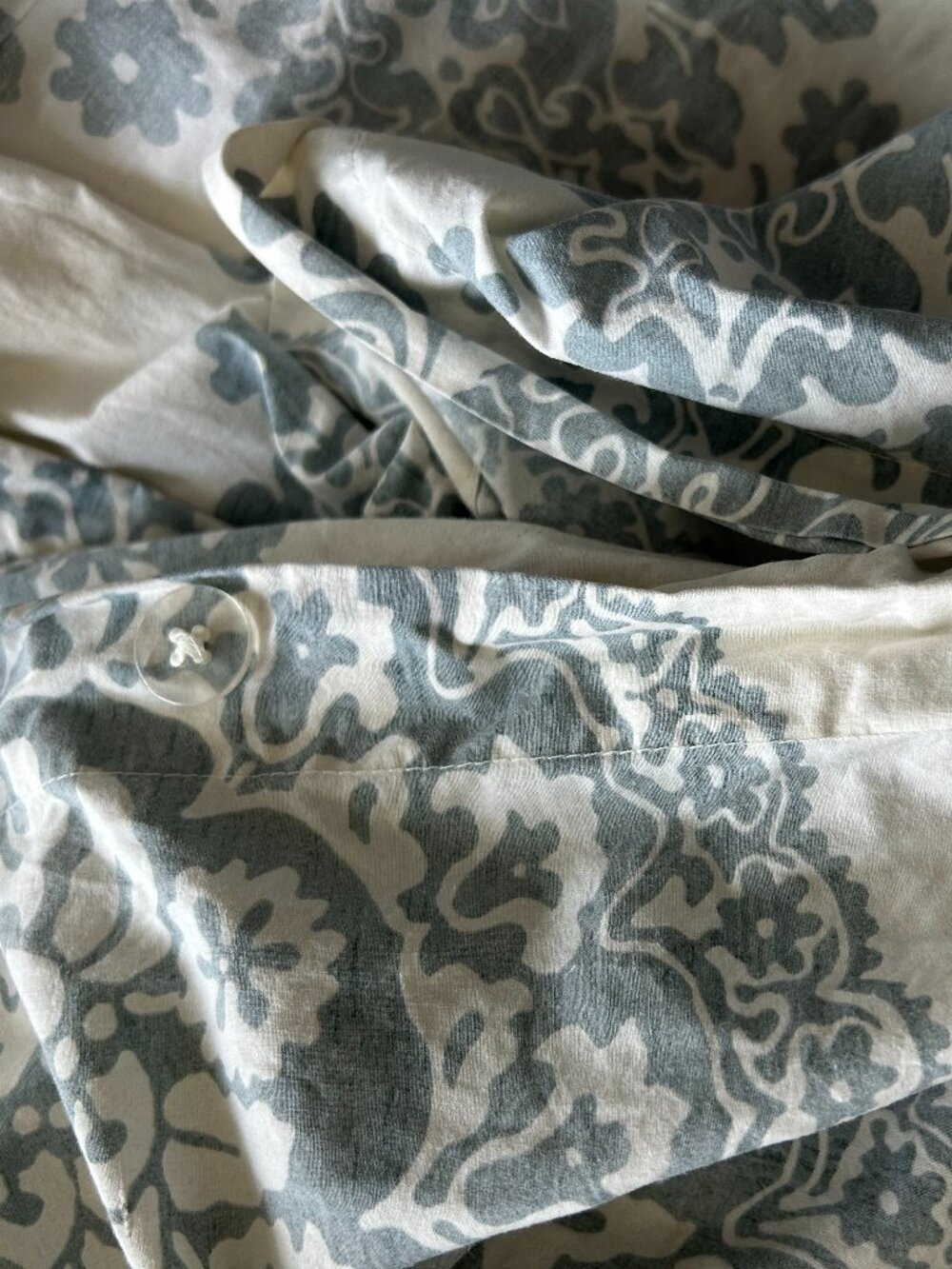 Pottery Barn Luciana Medallion Damask Motif Duvet Cover Queen/Full - Picture 4 of 7